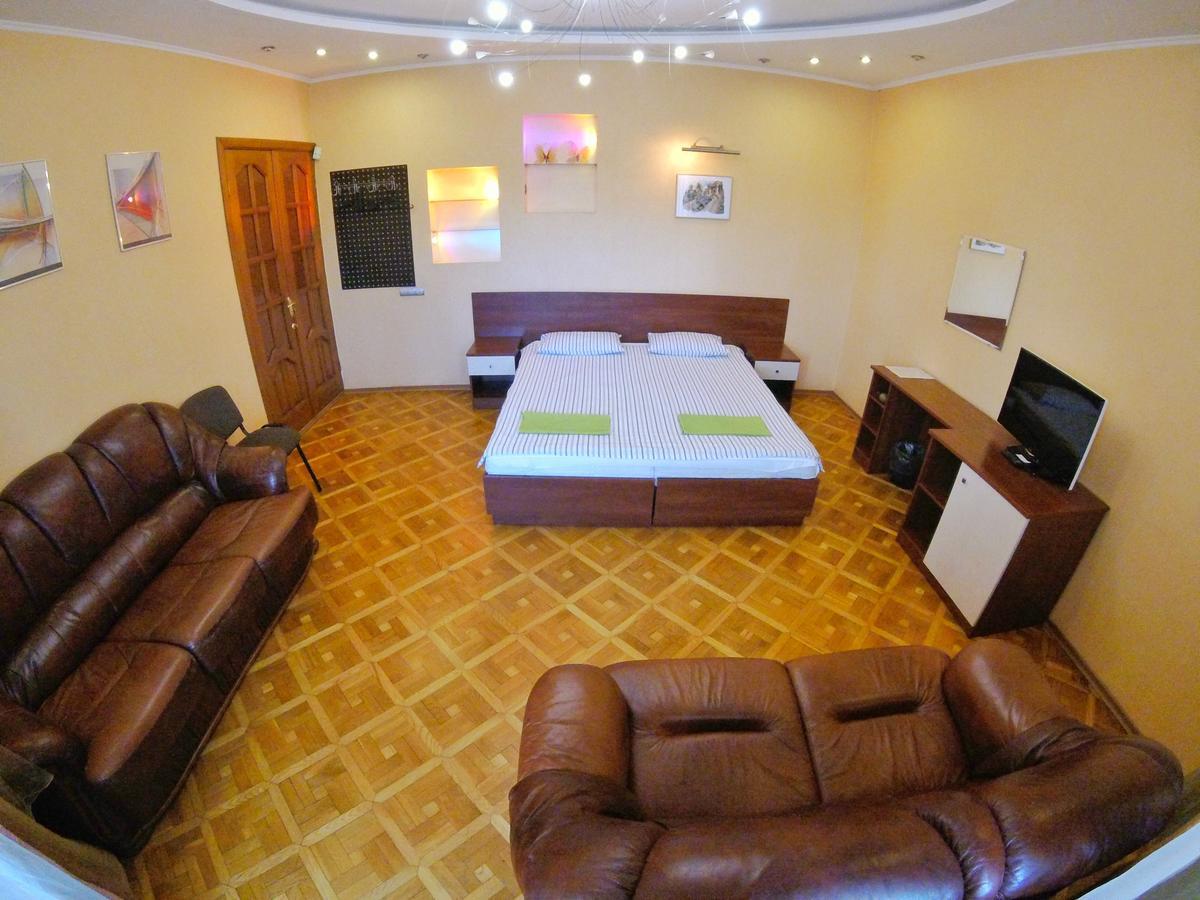 New Bed and Breakfast Minsk Buitenkant foto
