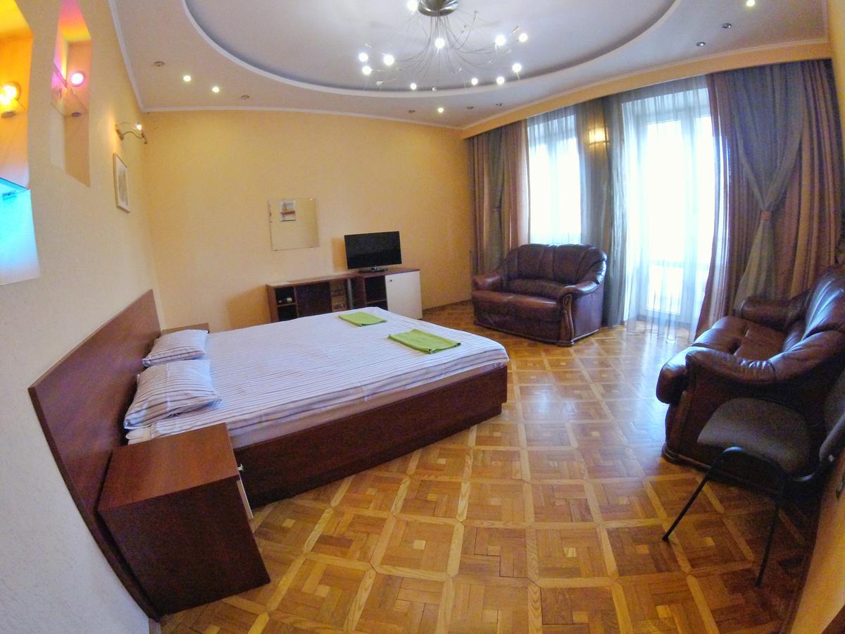 New Bed and Breakfast Minsk Buitenkant foto