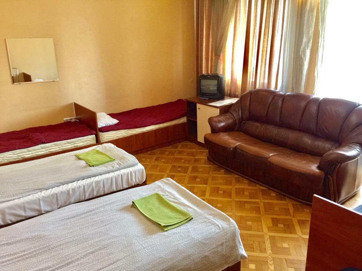 New Bed and Breakfast Minsk Buitenkant foto